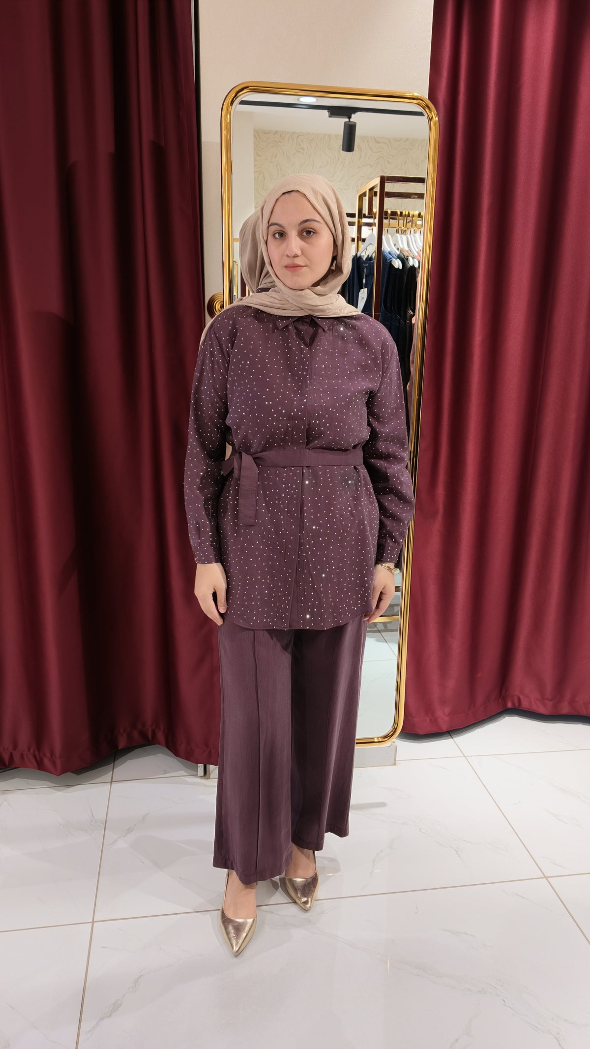 Taşlı Pantolonlu Takım