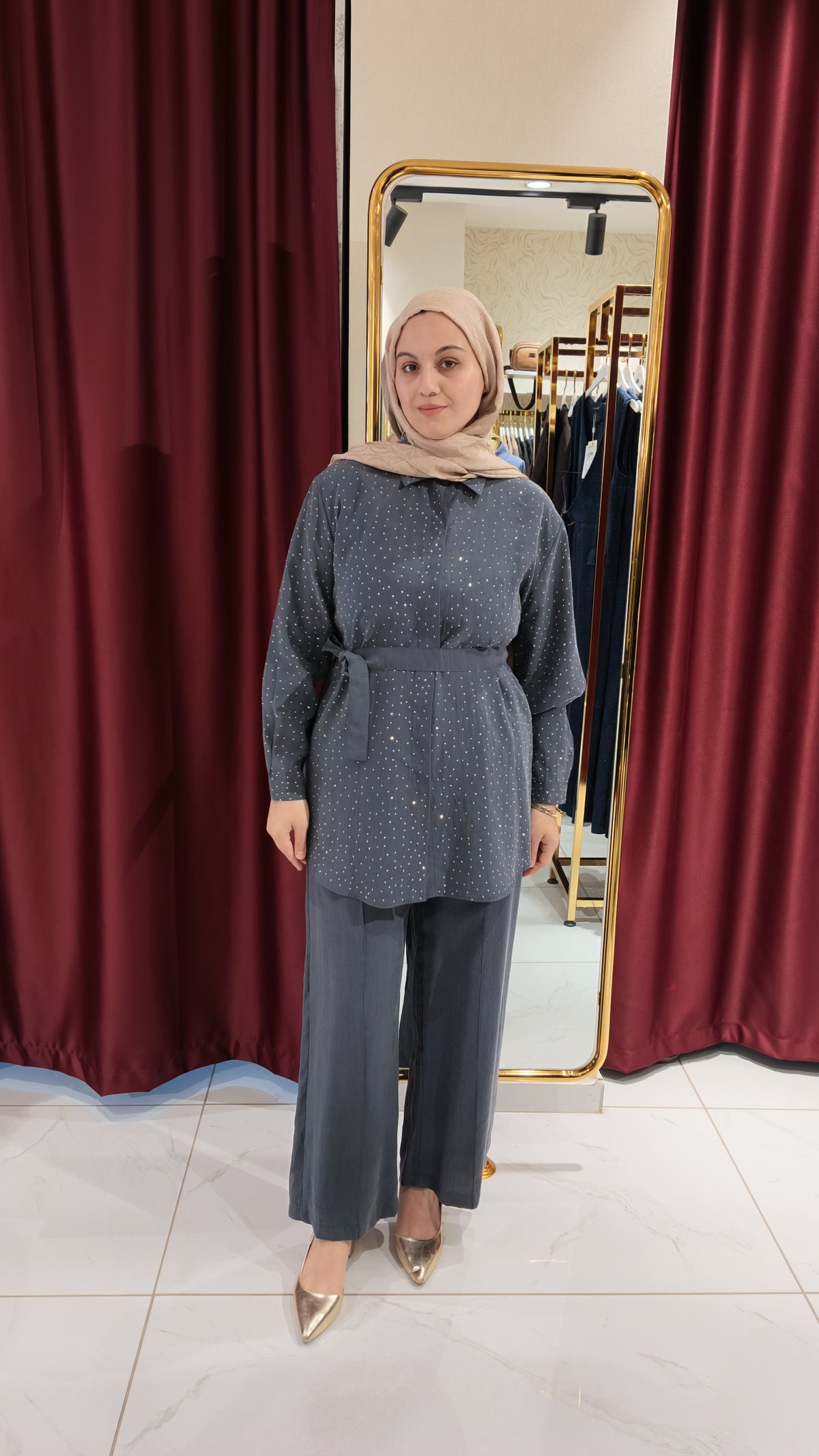 Taşlı Pantolonlu Takım
