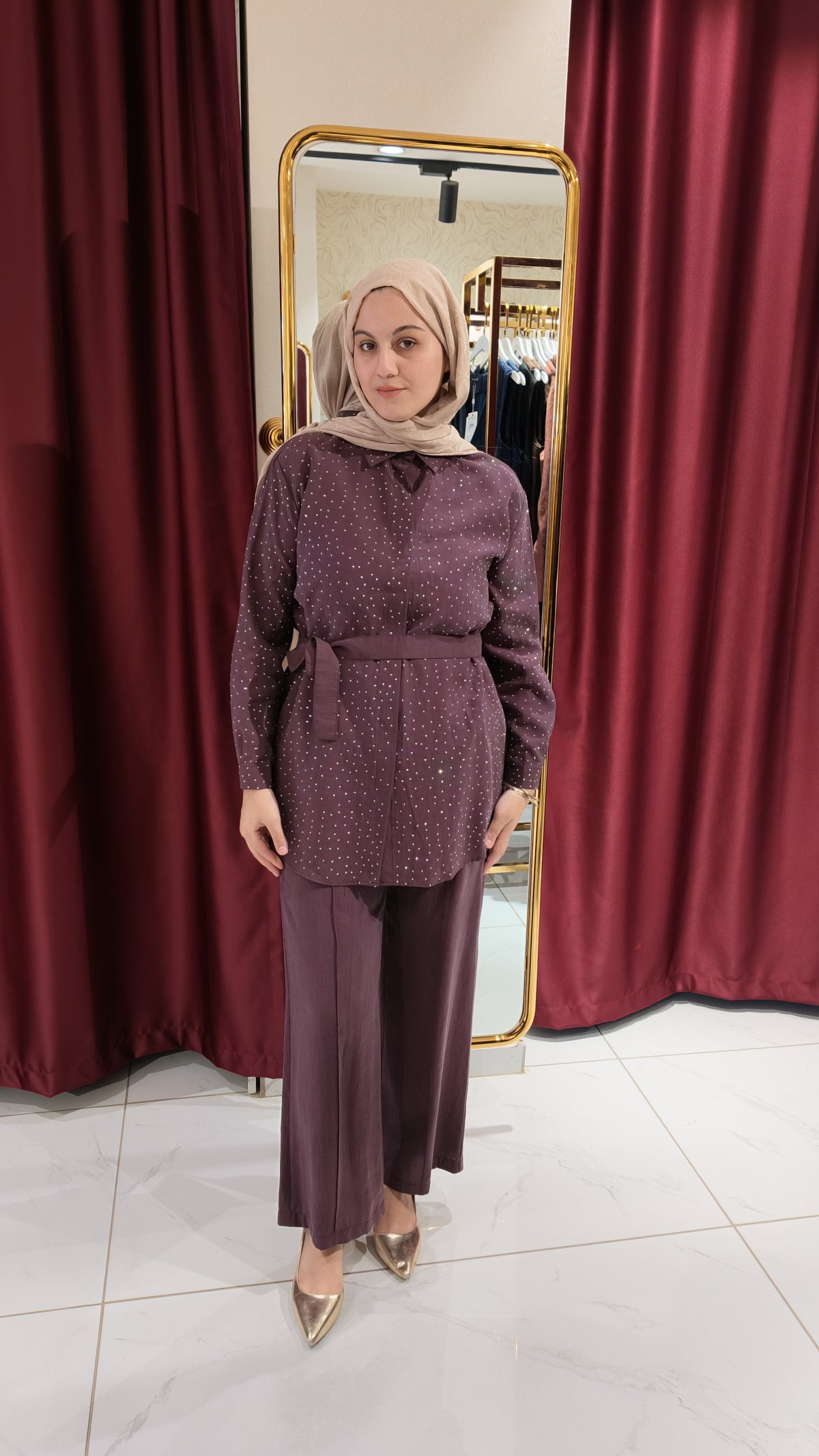Taşlı Pantolonlu Takım