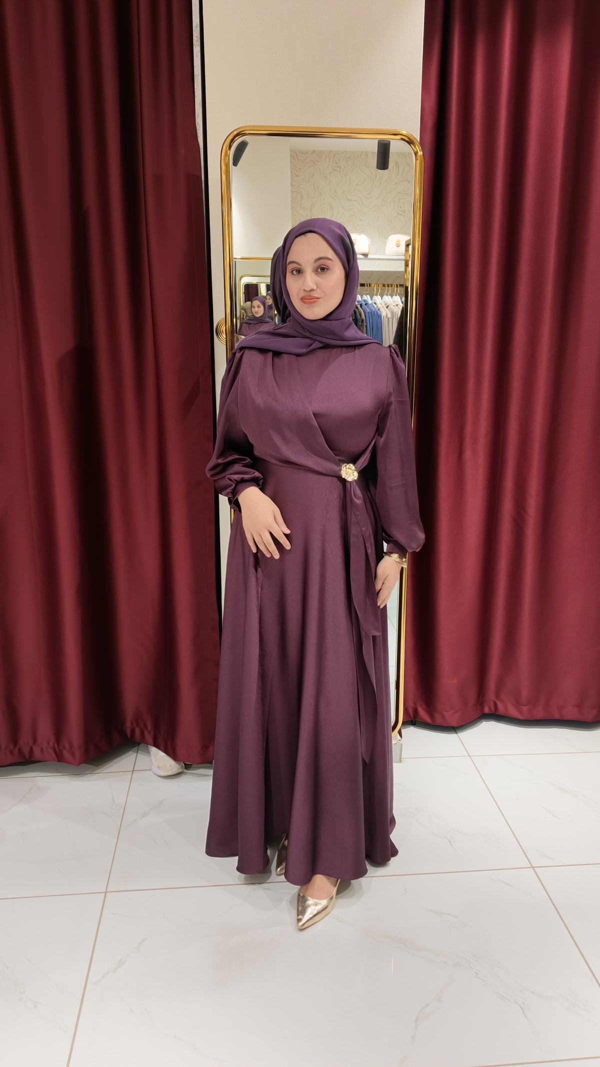 Toka Detaylı Şık Elbise