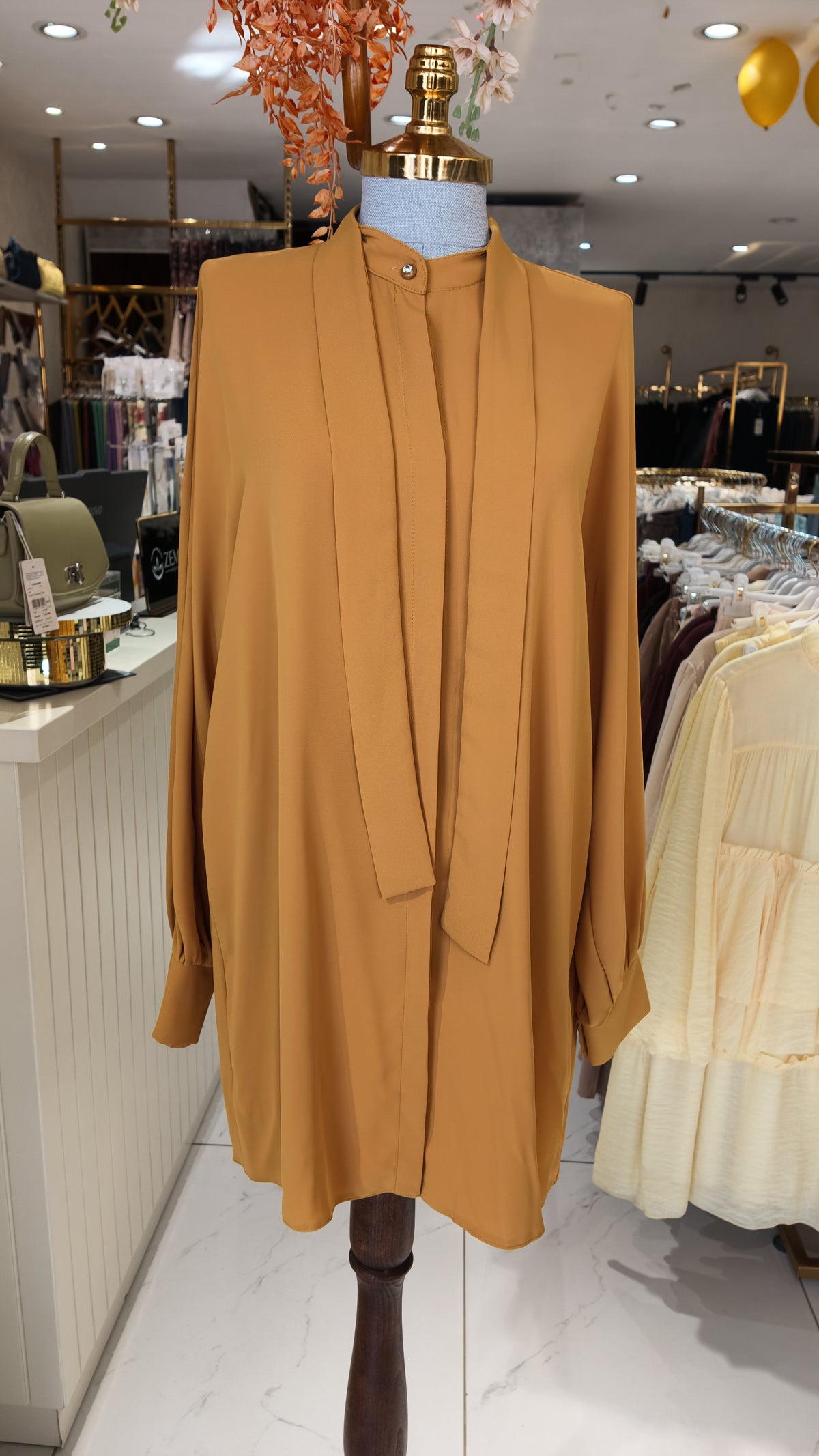 Amber Bağlamalı Yaka Tunik