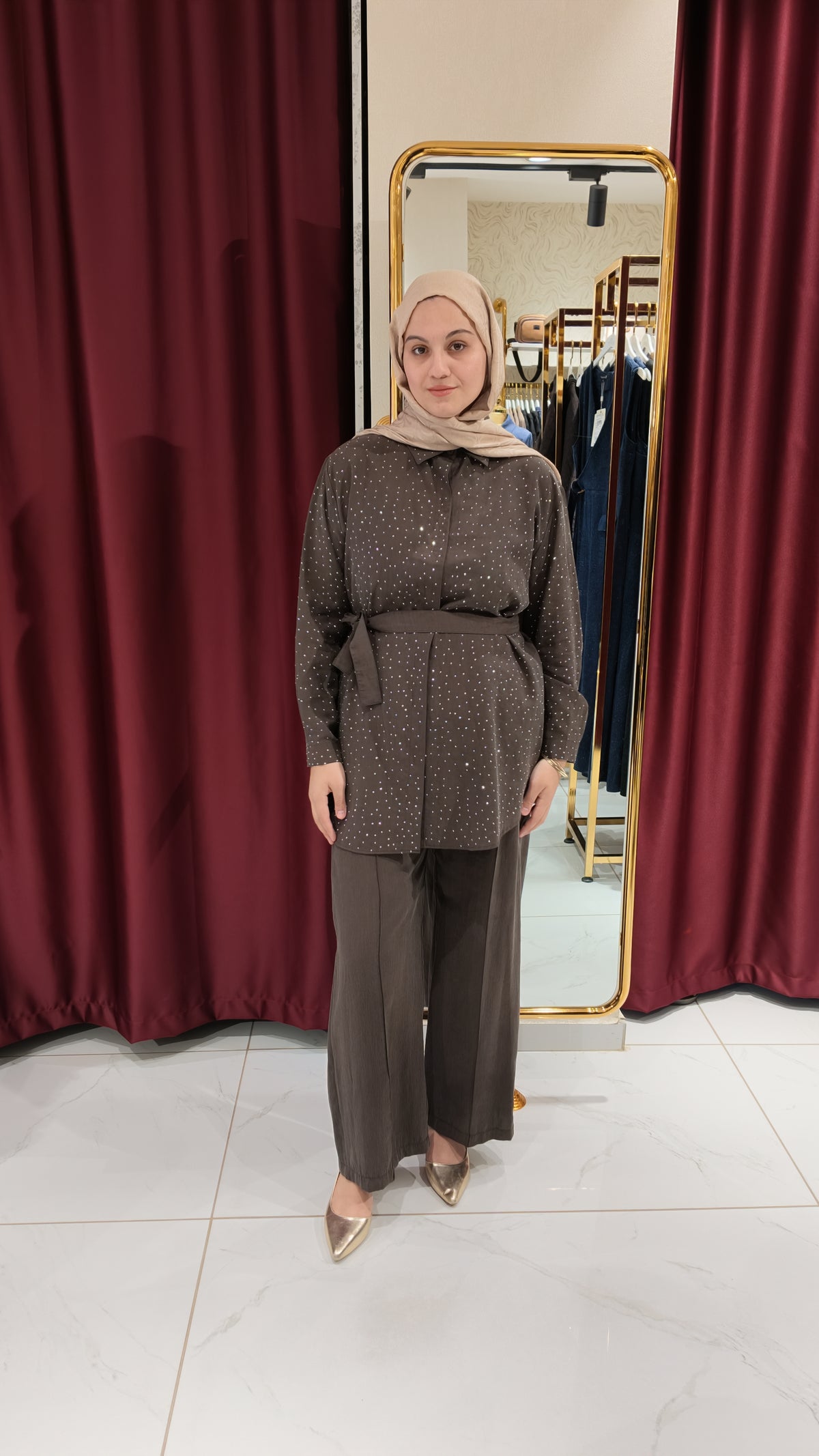 Taşlı Pantolonlu Takım