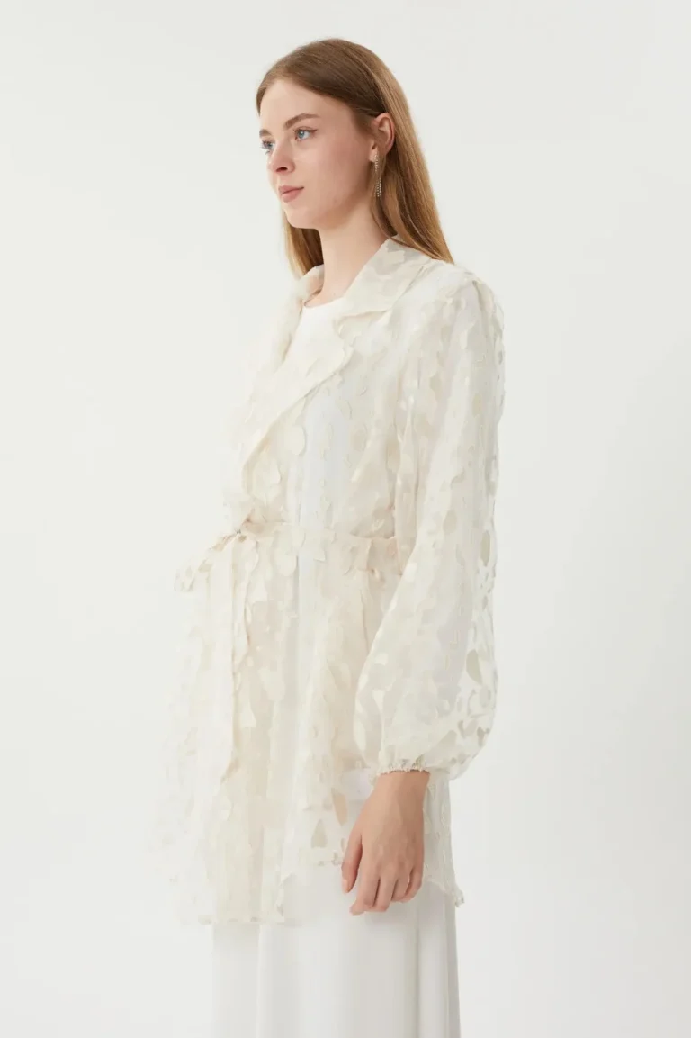 Kuşak Detaylı Organze Ceket